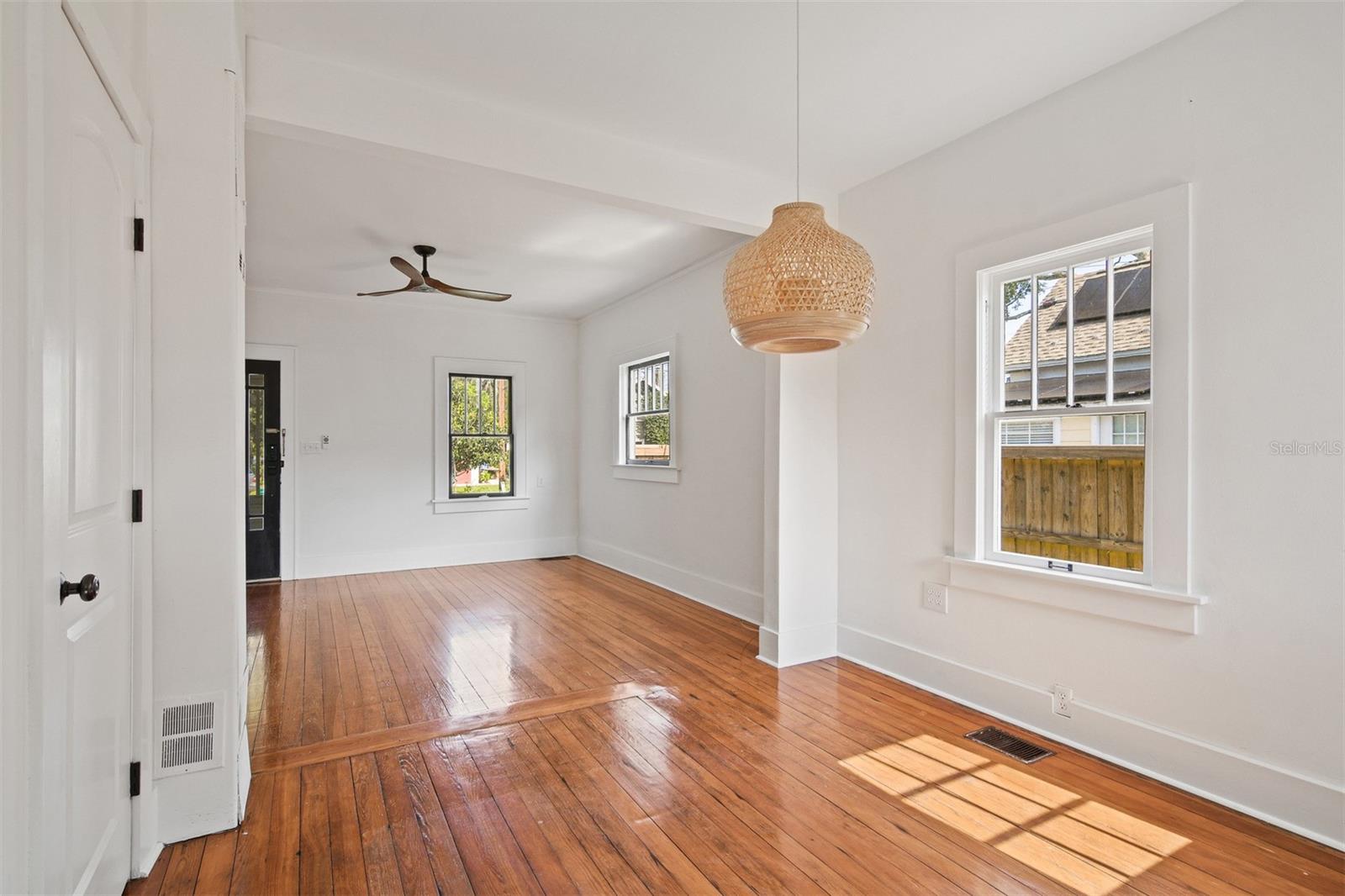 Image 4 of 18 For 315 Prescott Street