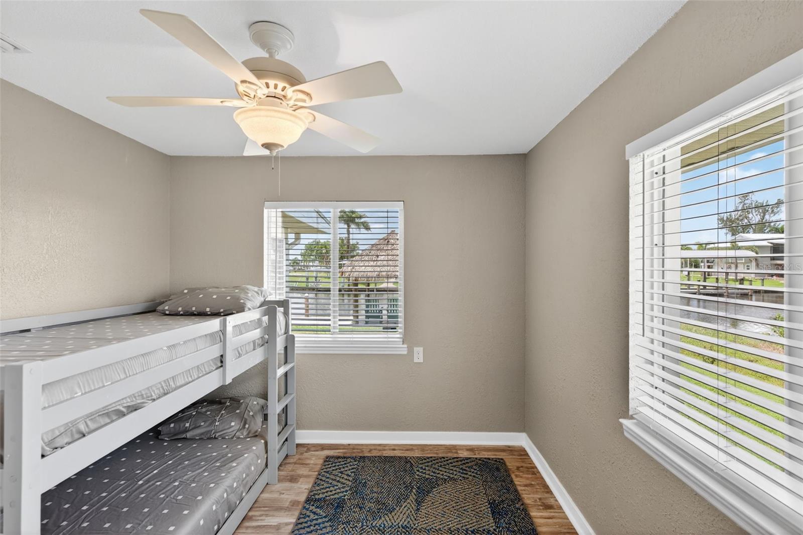 Image 18 of 52 For 24277 Treasure Island Boulevard