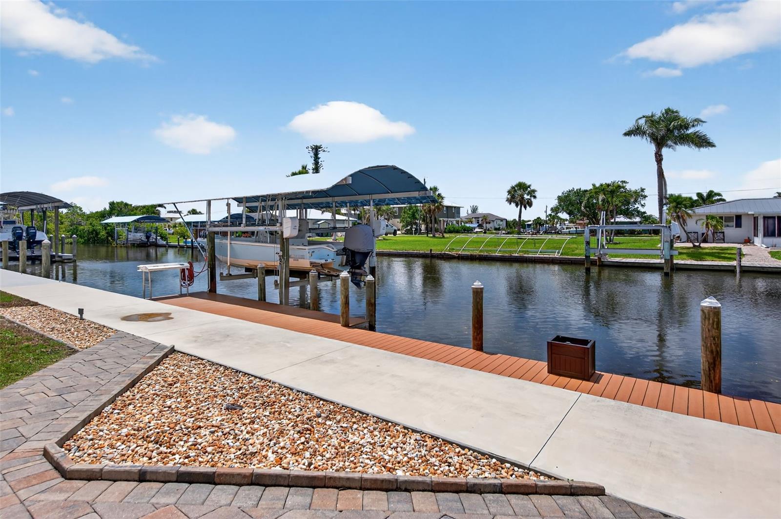 Image 34 of 52 For 24277 Treasure Island Boulevard