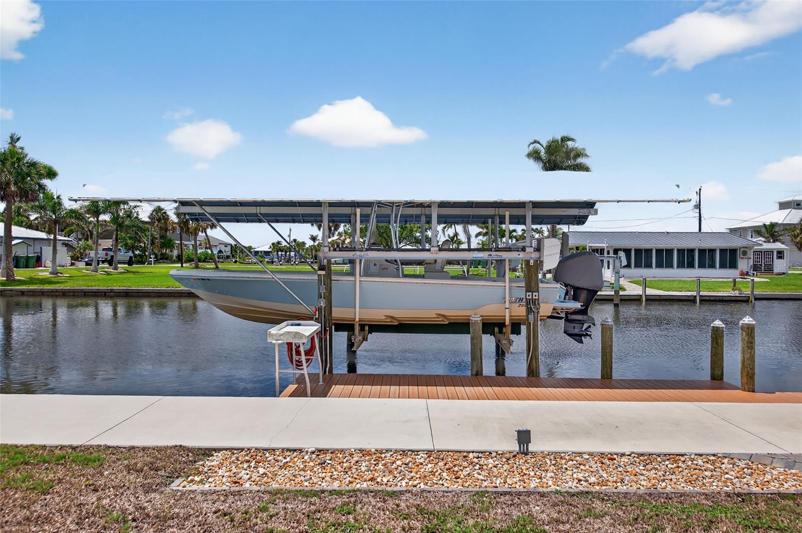 Image 36 of 52 For 24277 Treasure Island Boulevard