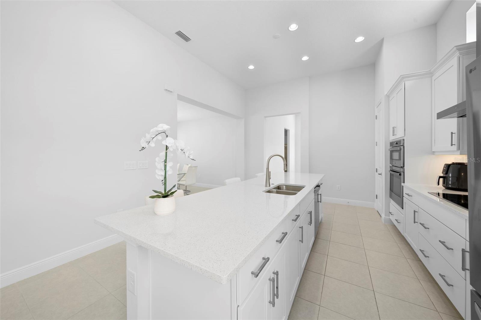 Image 13 of 31 For 28761 Sweet Persimmon Drive