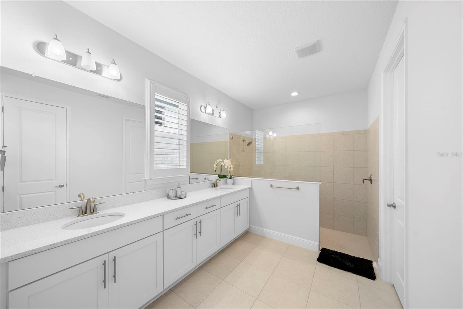 Image 18 of 31 For 28761 Sweet Persimmon Drive