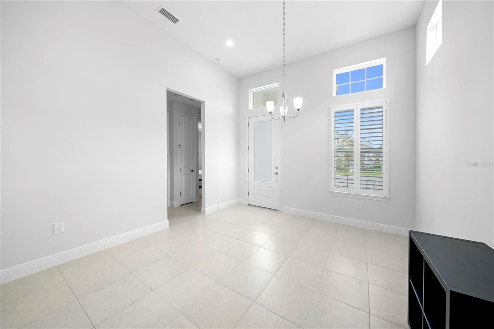 Image 5 of 31 For 28761 Sweet Persimmon Drive
