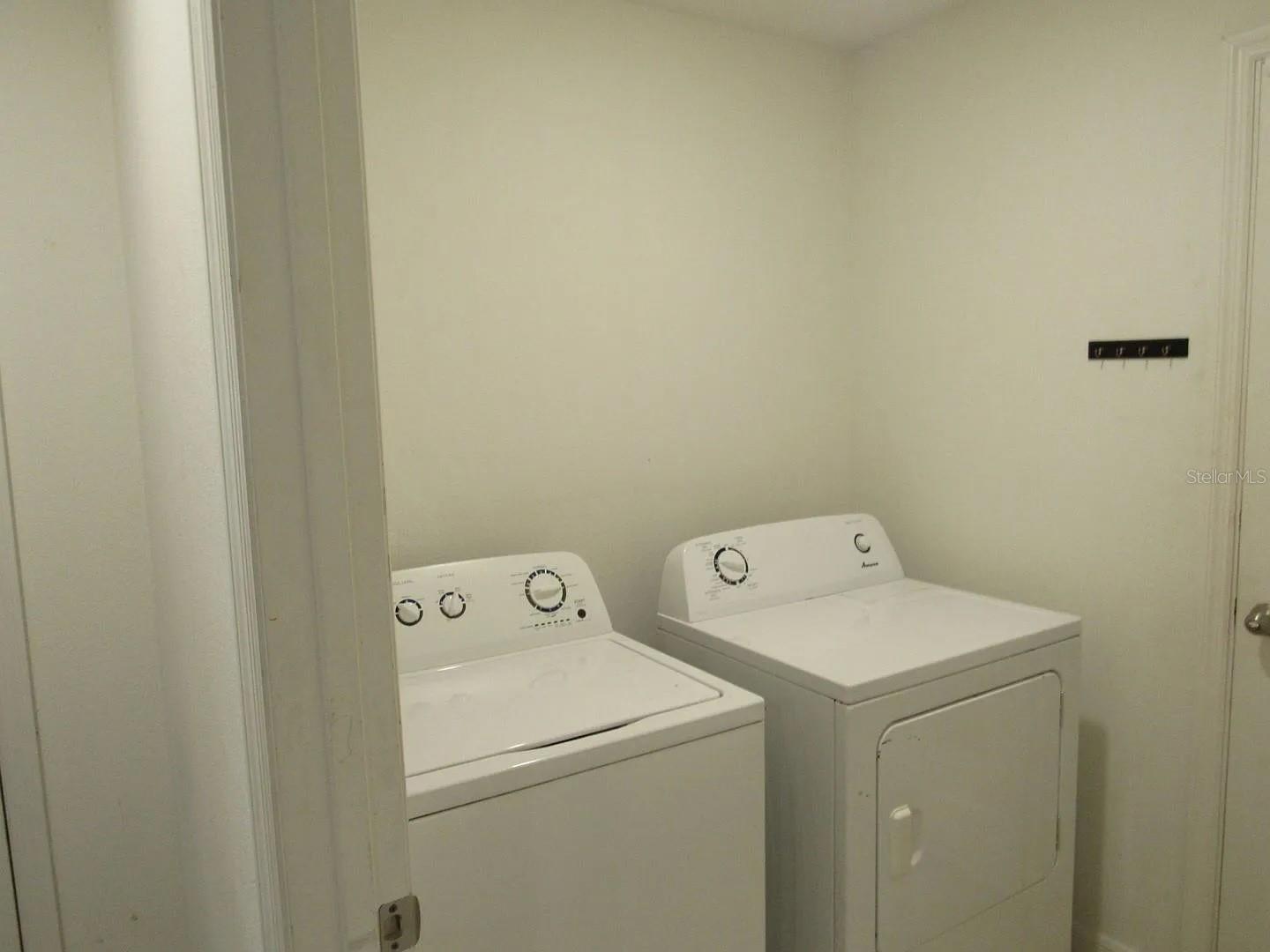 Image 2 of 13 For 1622 Orne Street
