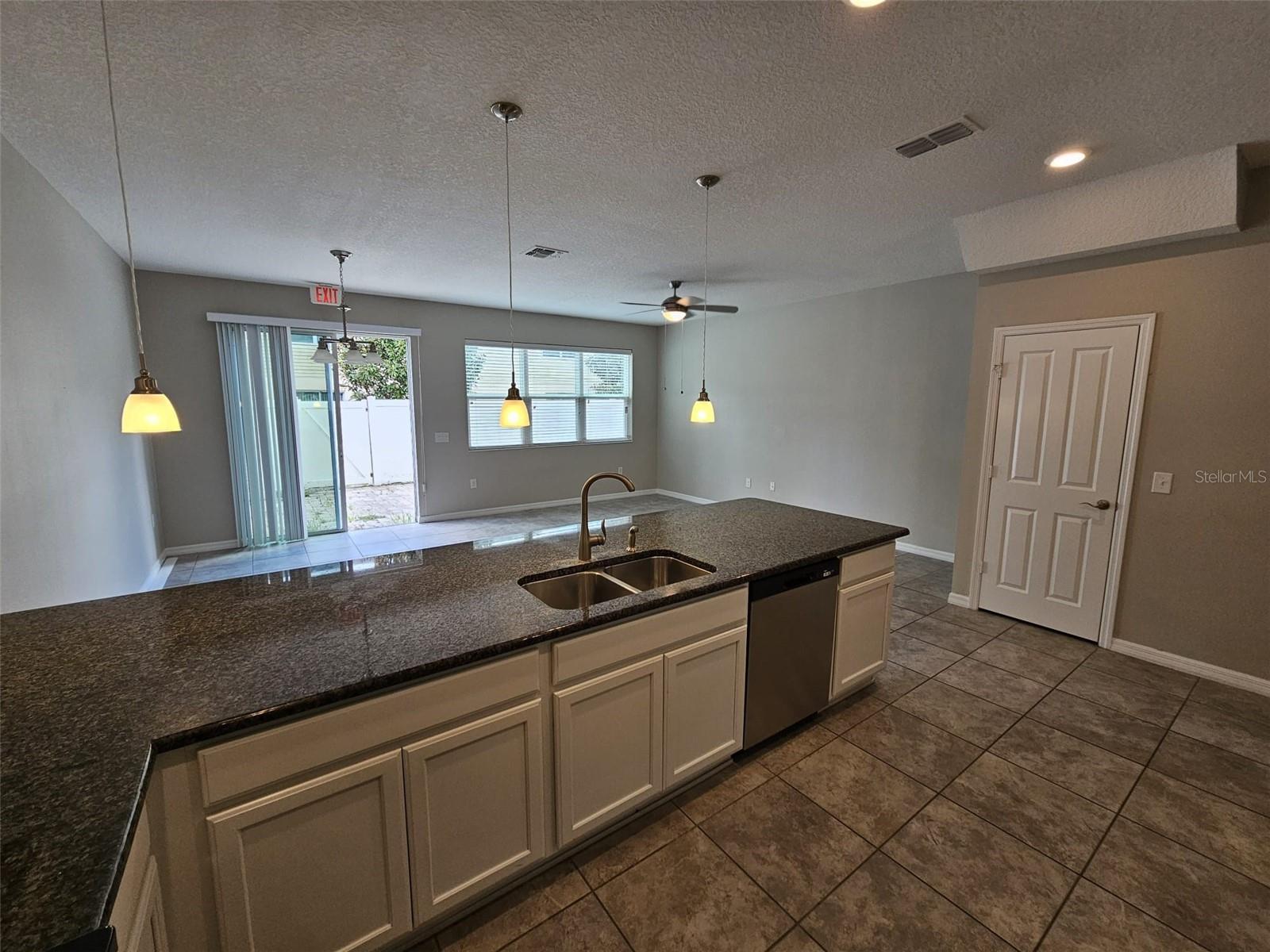 Image 10 of 27 For 5128 Crown Haven Drive