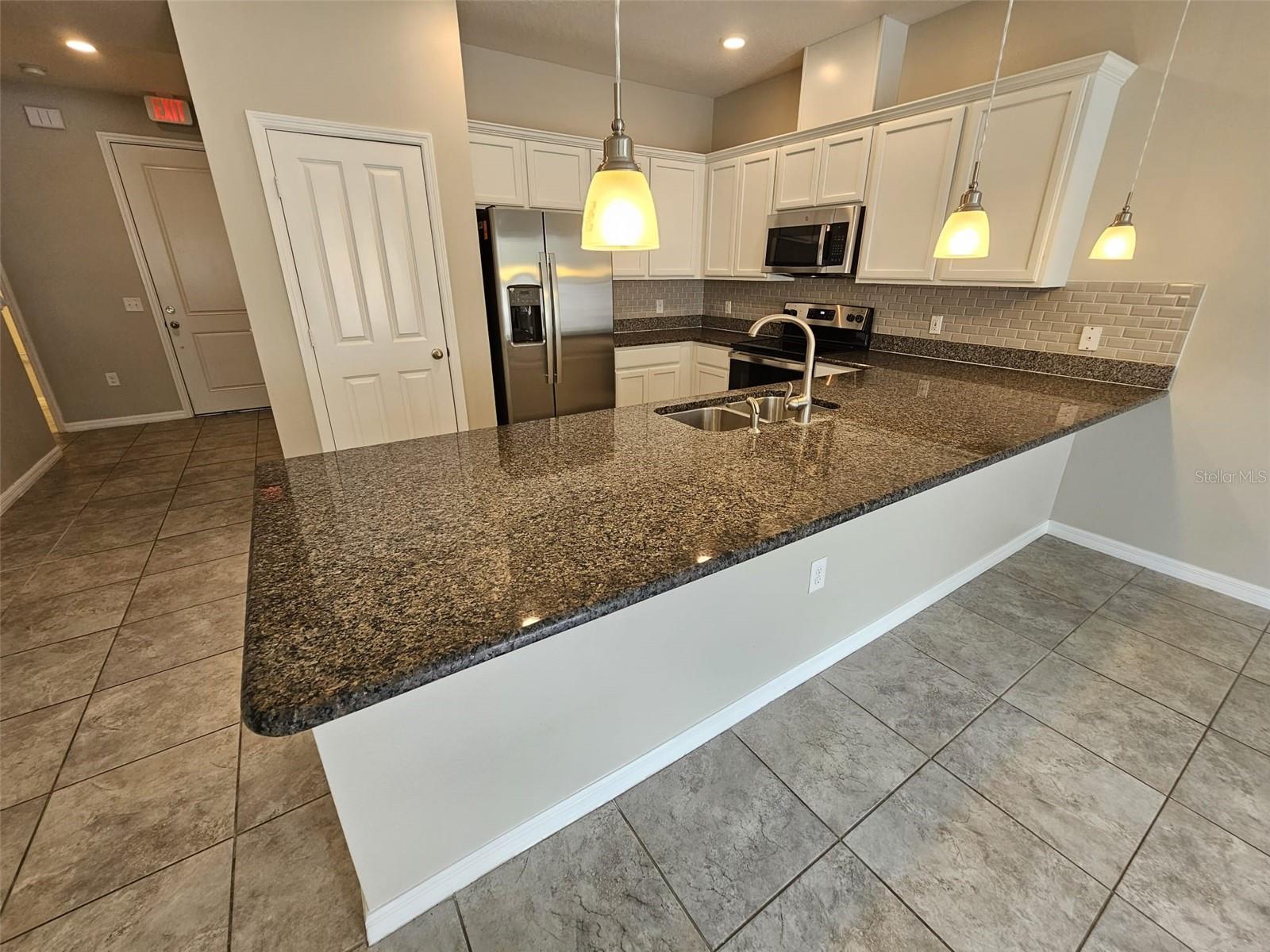 Image 11 of 27 For 5128 Crown Haven Drive