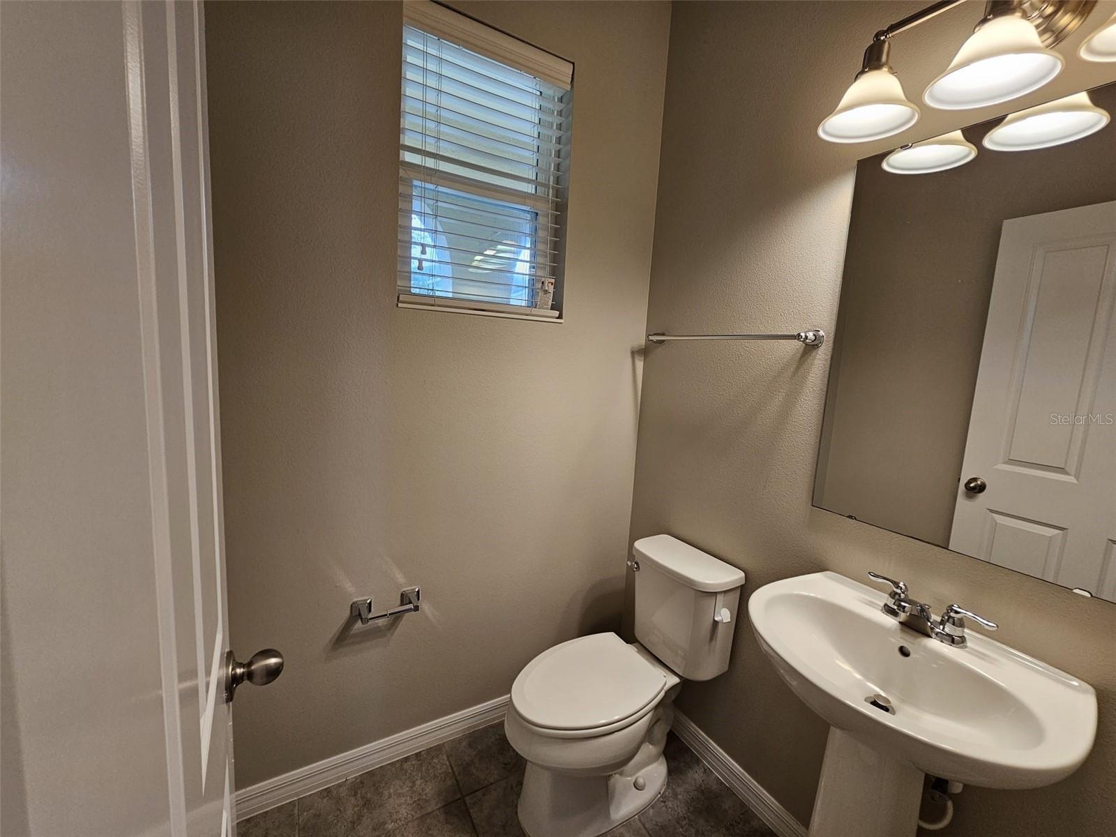 Image 13 of 27 For 5128 Crown Haven Drive