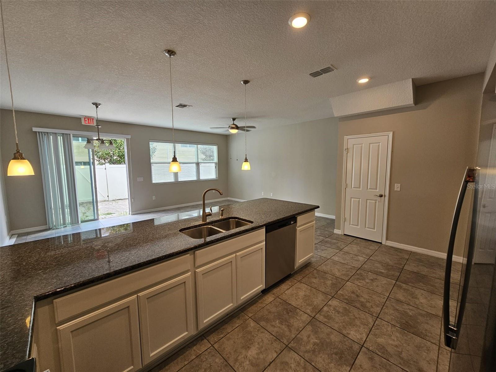 Image 7 of 27 For 5128 Crown Haven Drive