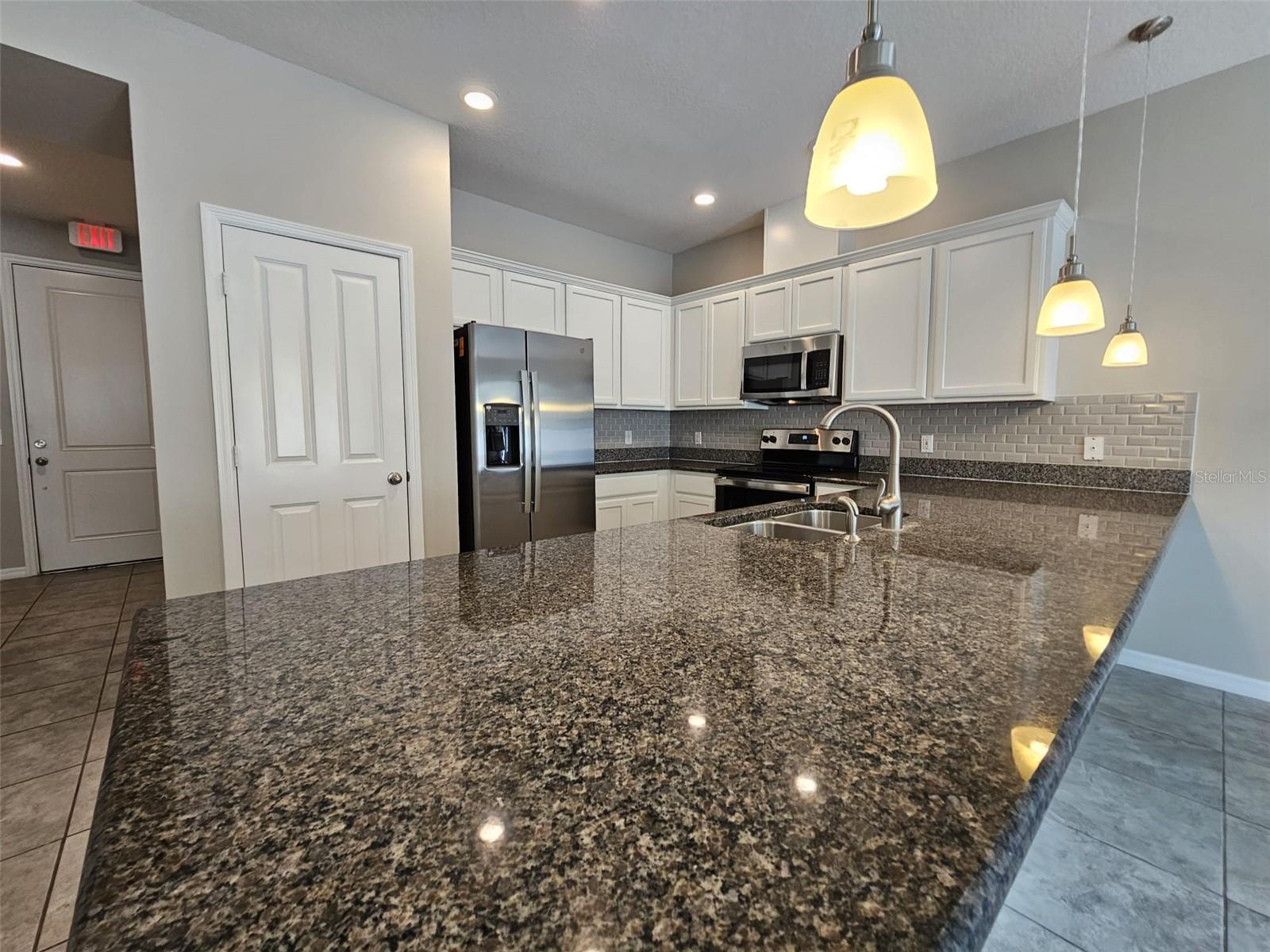 Image 8 of 27 For 5128 Crown Haven Drive