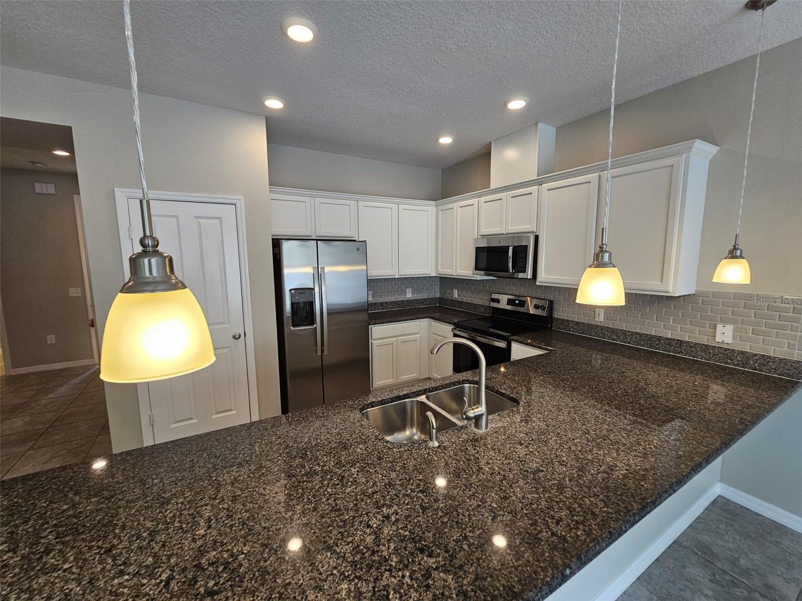 Image 9 of 27 For 5128 Crown Haven Drive