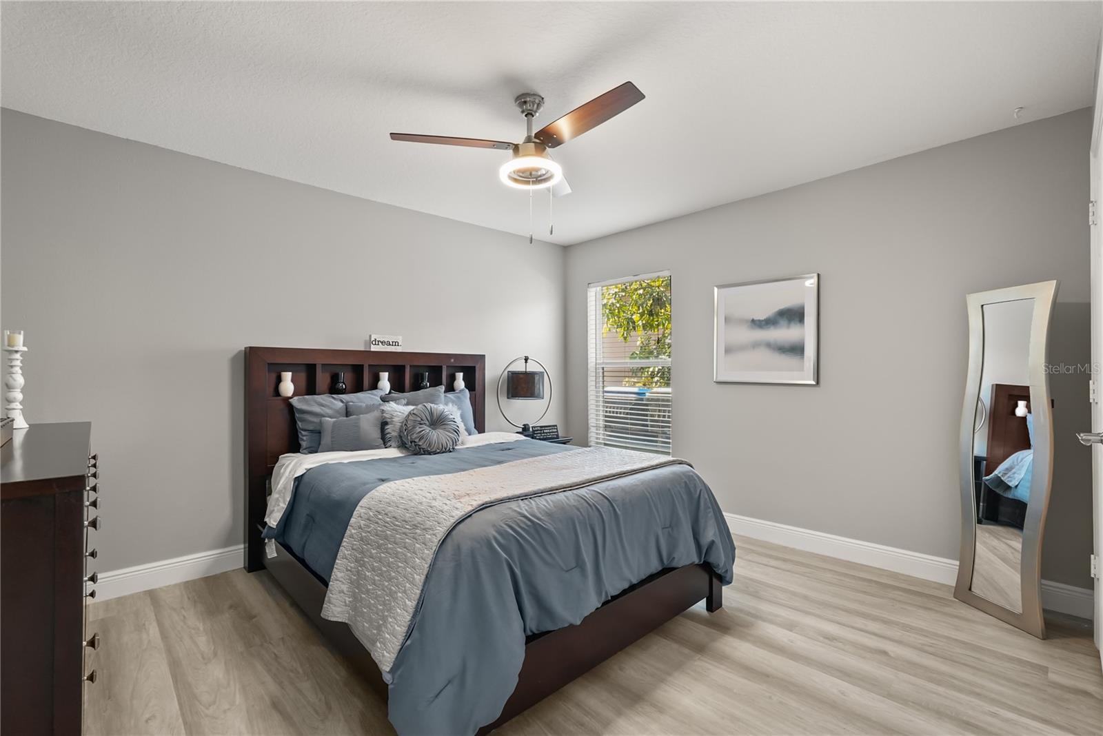 Image 18 of 47 For 6426 Montclair Bluff Lane