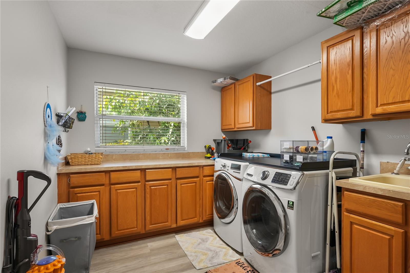 Image 27 of 47 For 6426 Montclair Bluff Lane