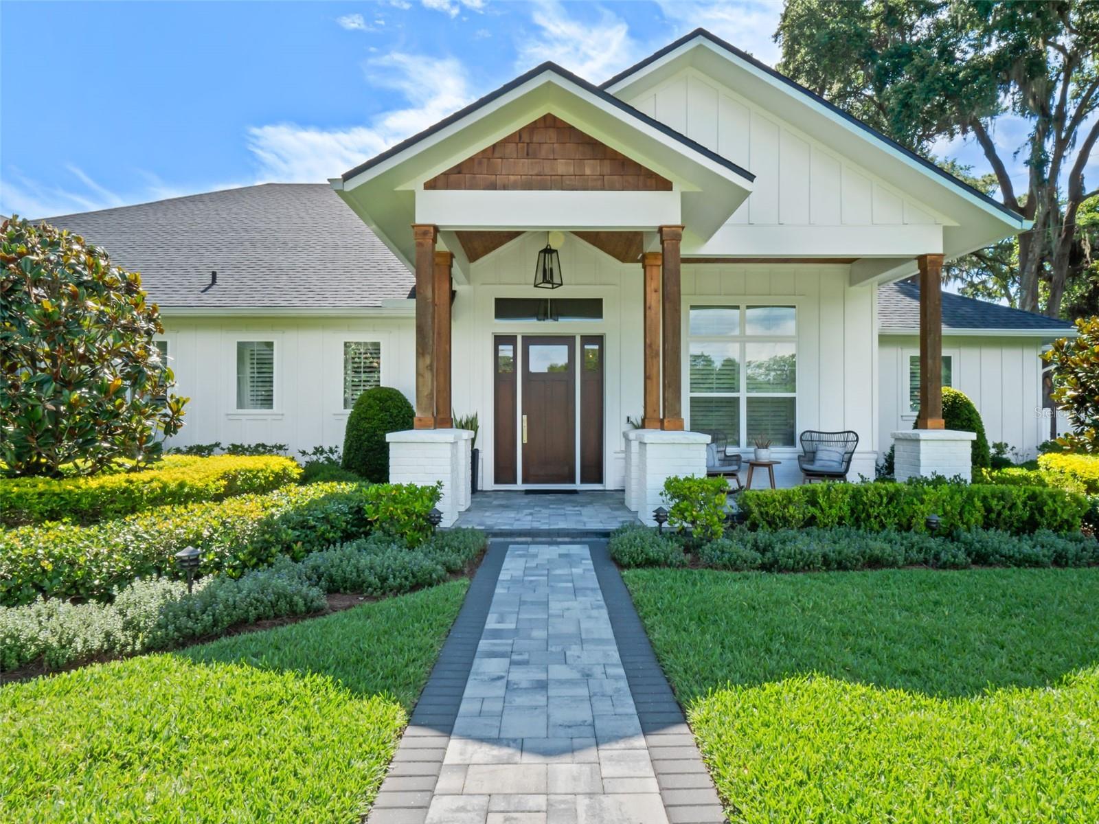 Image 3 of 60 For 340 Lakeview Road