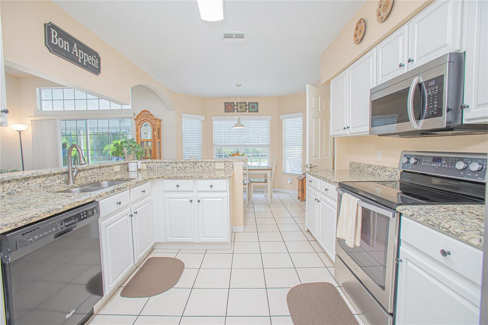 Image 16 of 33 For 3231 Furlong Way
