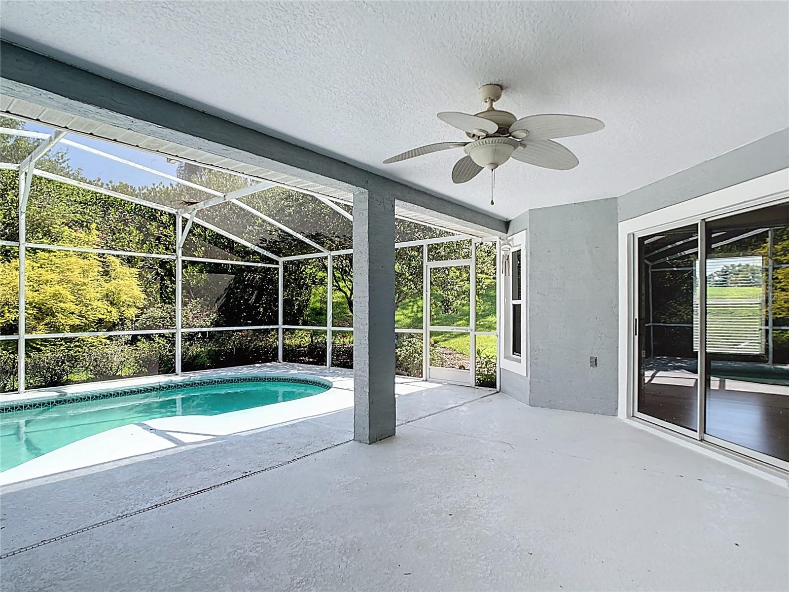 Image 27 of 41 For 5311 Saddleback Court