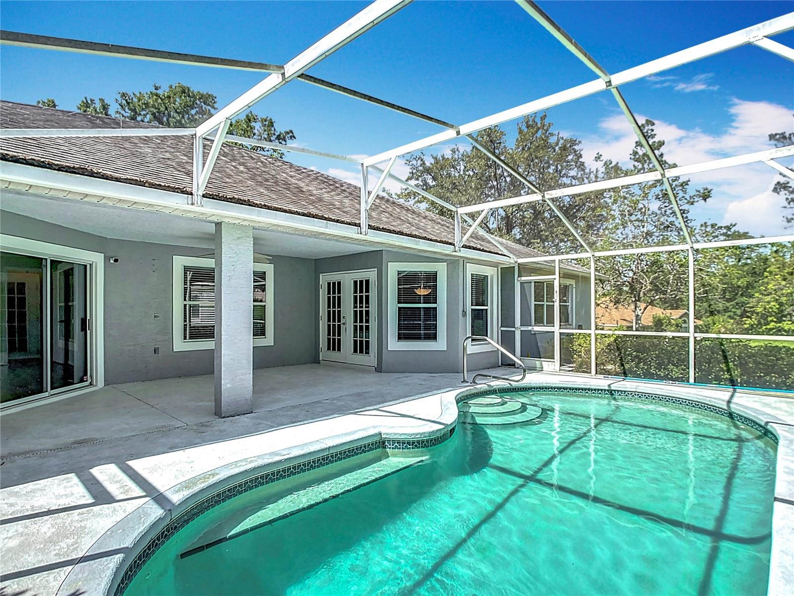 Image 31 of 41 For 5311 Saddleback Court