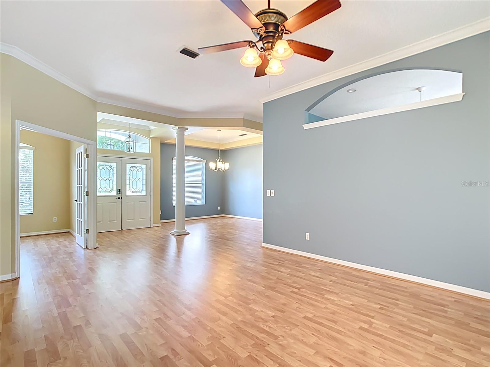 Image 8 of 41 For 5311 Saddleback Court