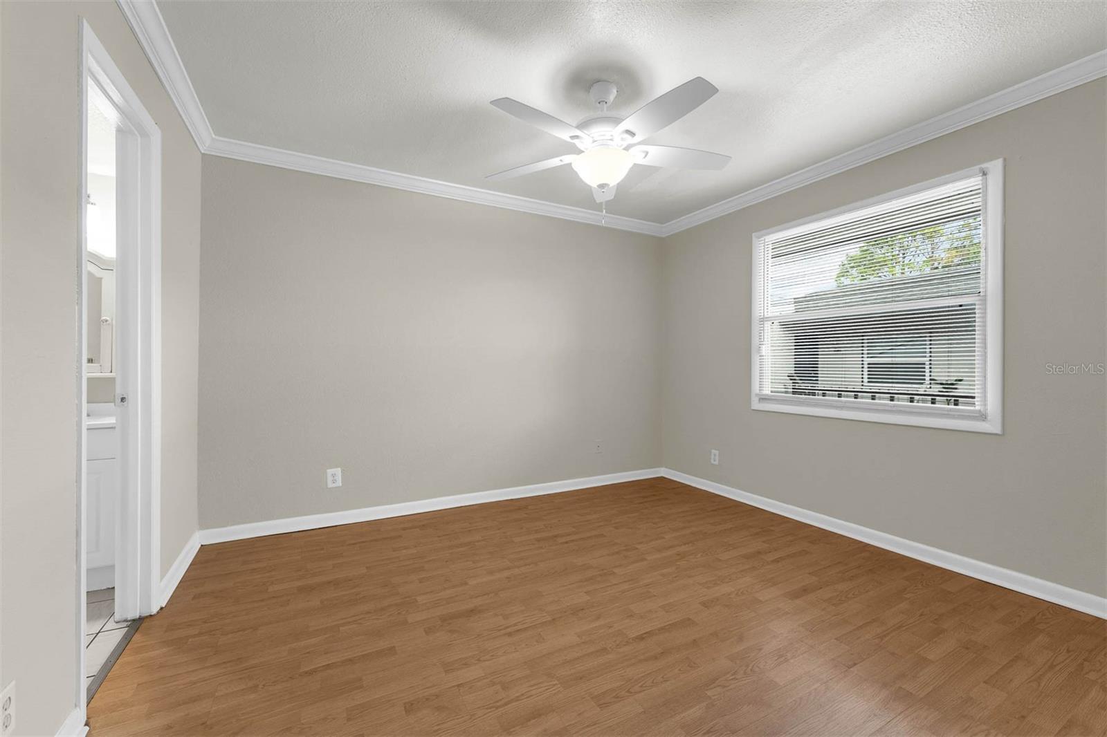 Image 11 of 16 For 5107 Curry Ford Road 3