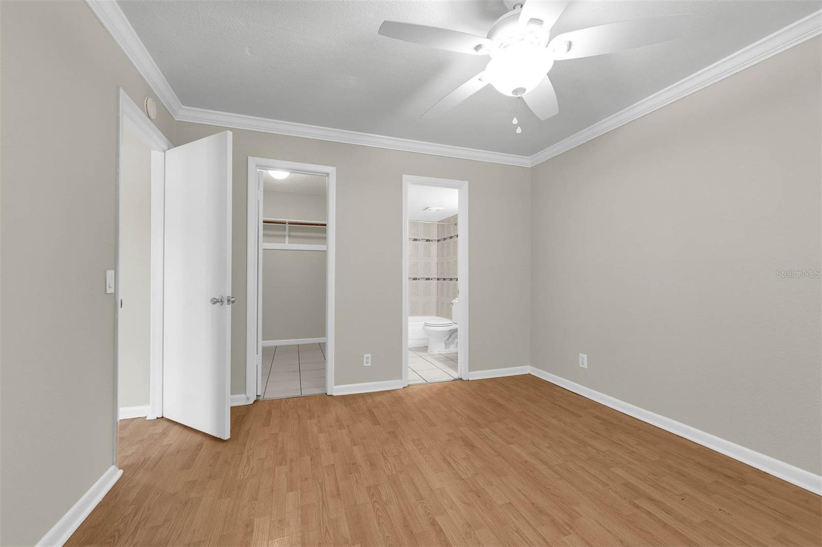 Image 13 of 16 For 5107 Curry Ford Road 3
