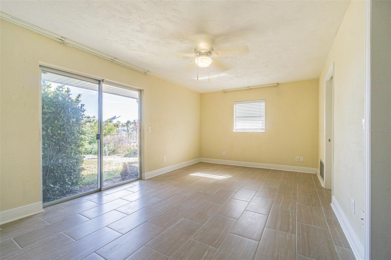 Image 19 of 29 For 5056 Galleon Court
