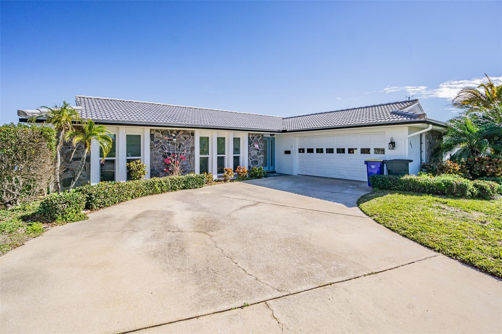 Image 2 of 29 For 5056 Galleon Court