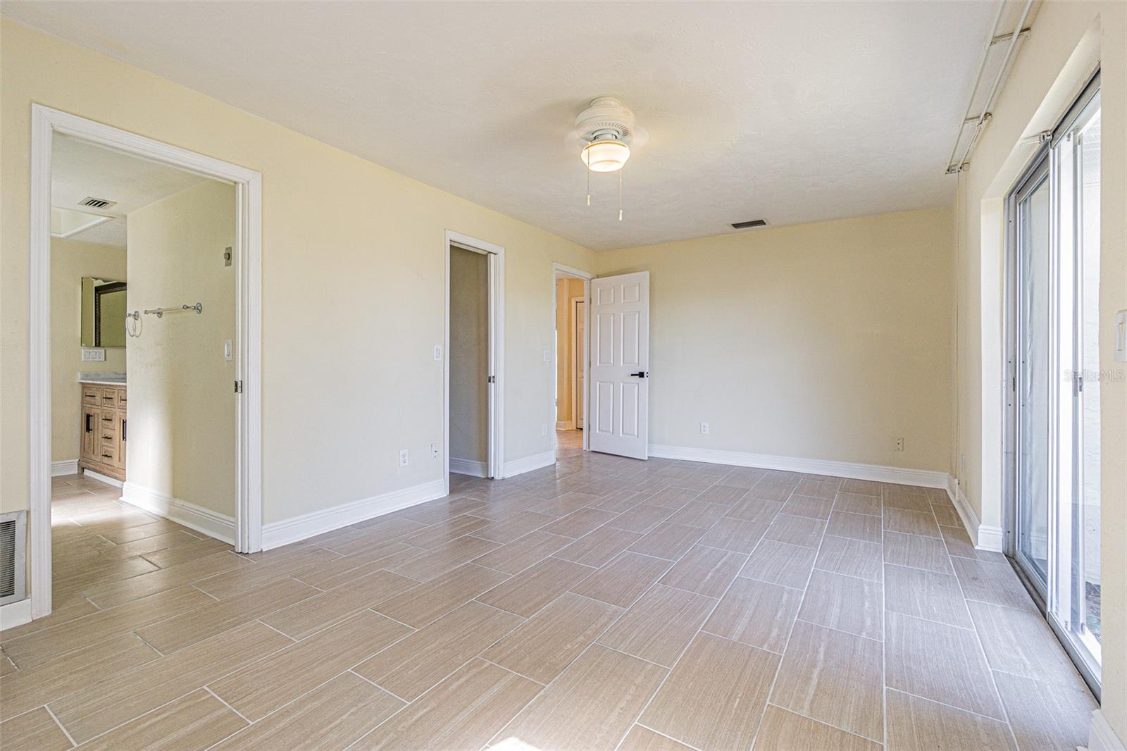 Image 23 of 29 For 5056 Galleon Court