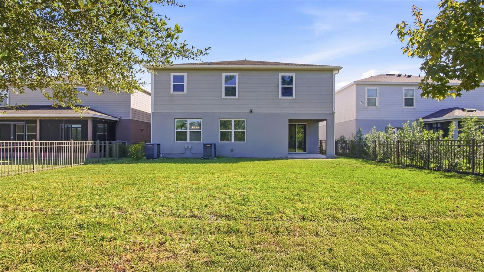 Image 40 of 44 For 17044 Goldcrest Loop