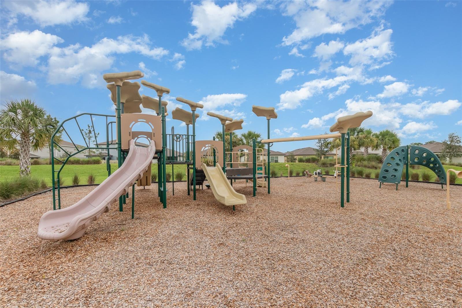 Image 43 of 44 For 17044 Goldcrest Loop