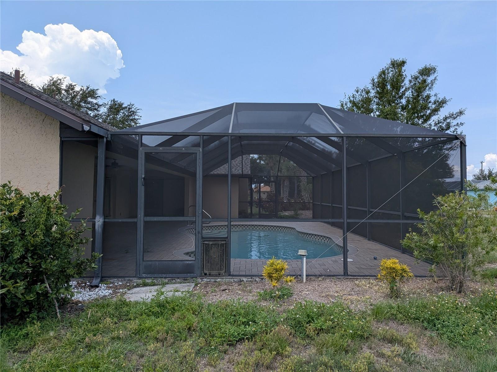 Image 33 of 39 For 141 Angol Street