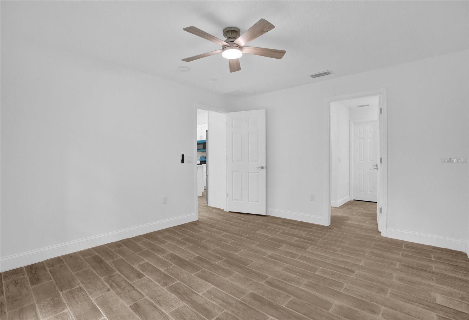 Image 10 of 28 For 300 Cherokee Avenue