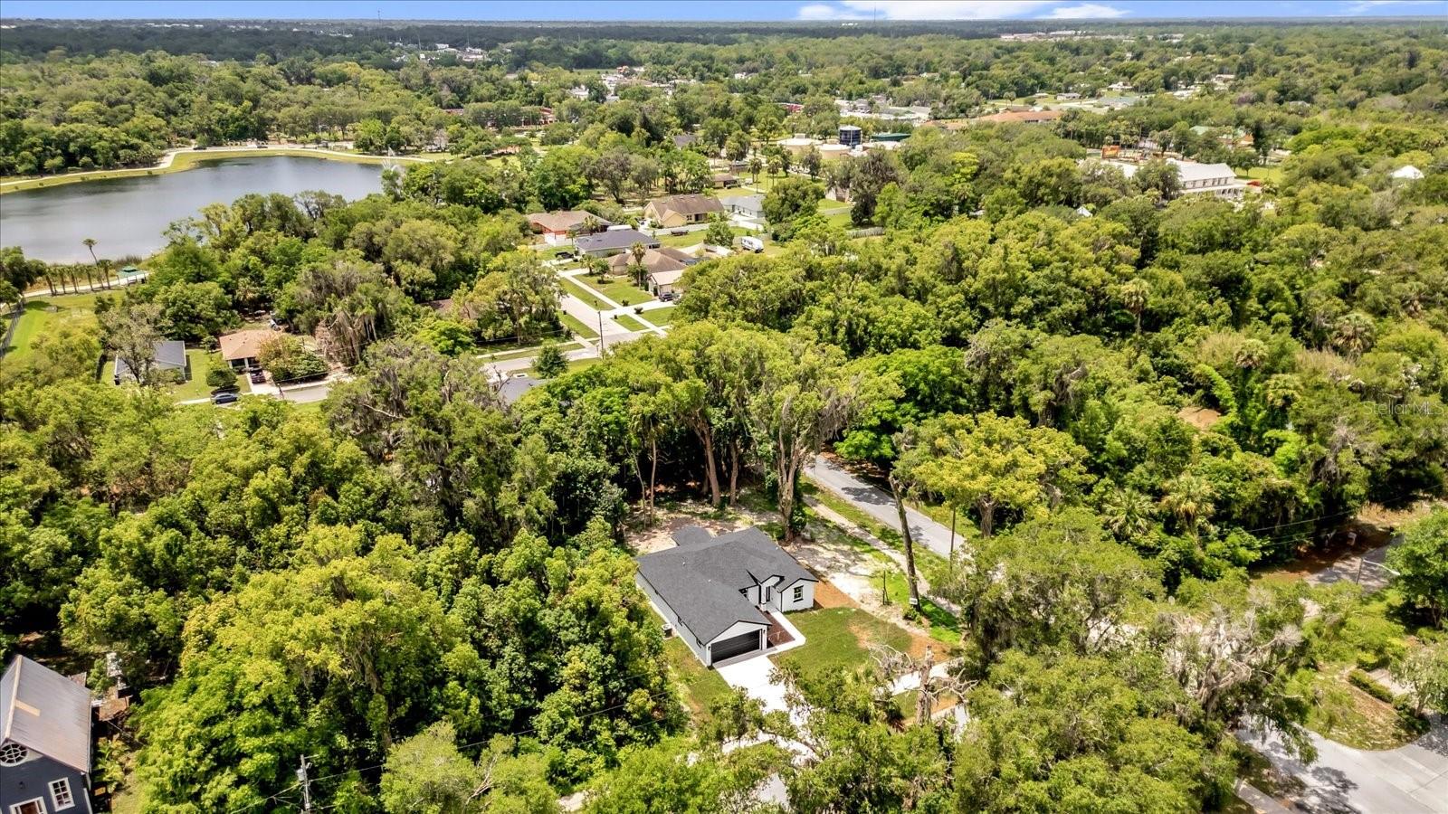 Image 26 of 28 For 300 Cherokee Avenue