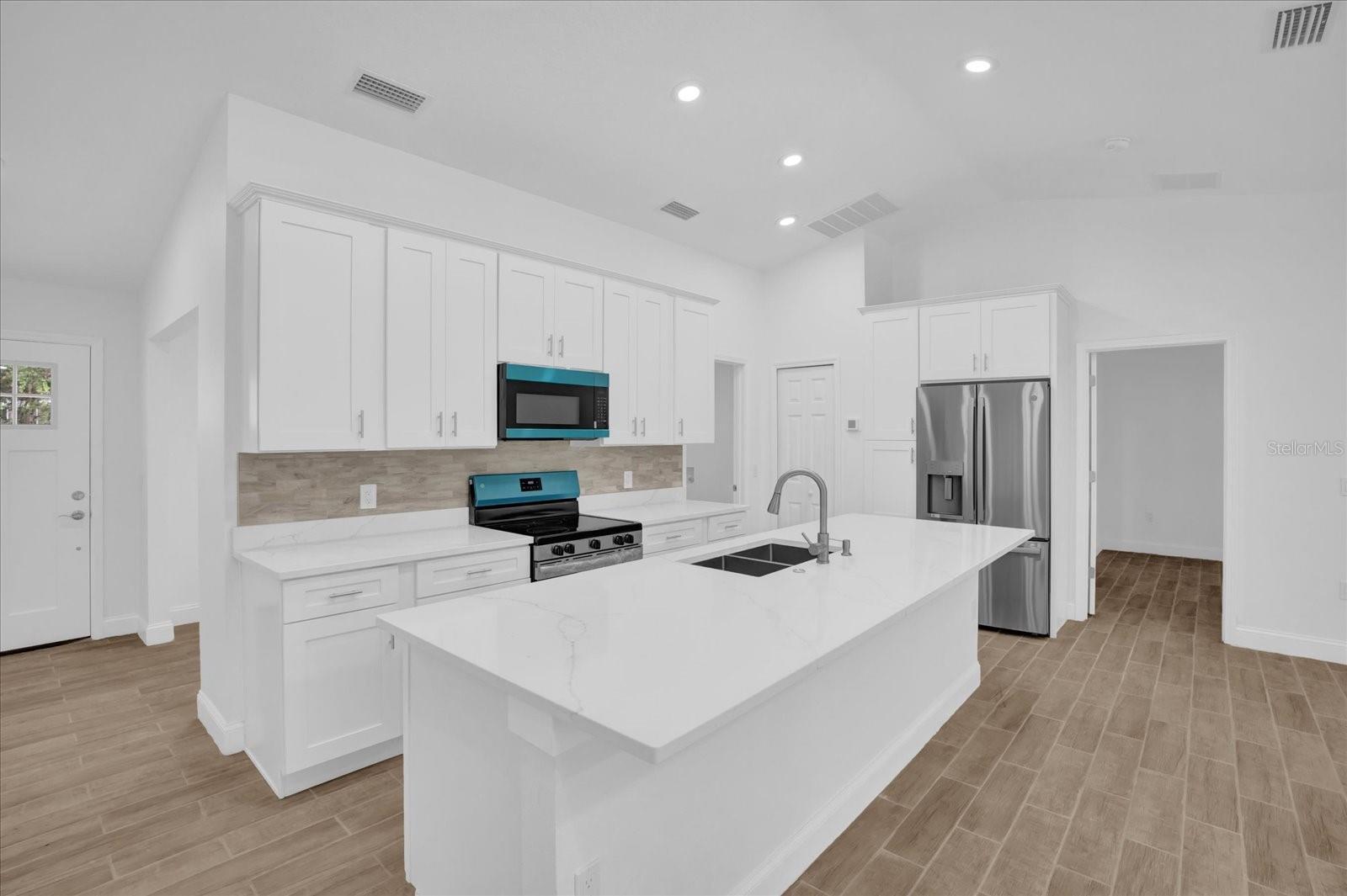 Image 4 of 28 For 300 Cherokee Avenue