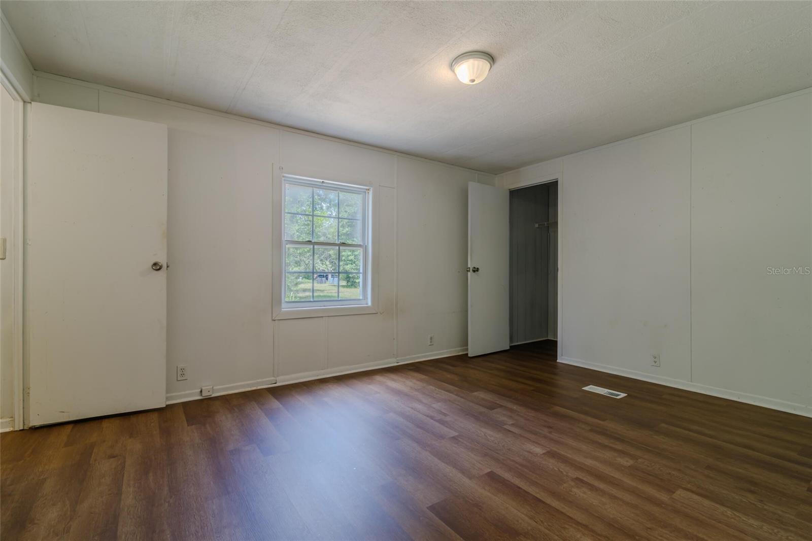 Image 17 of 19 For 11111 101st Terrace