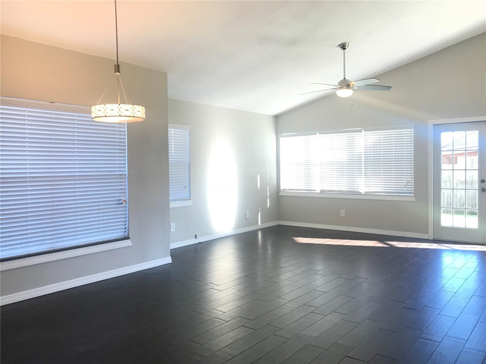 Image 4 of 49 For 10969 Norcross Circle