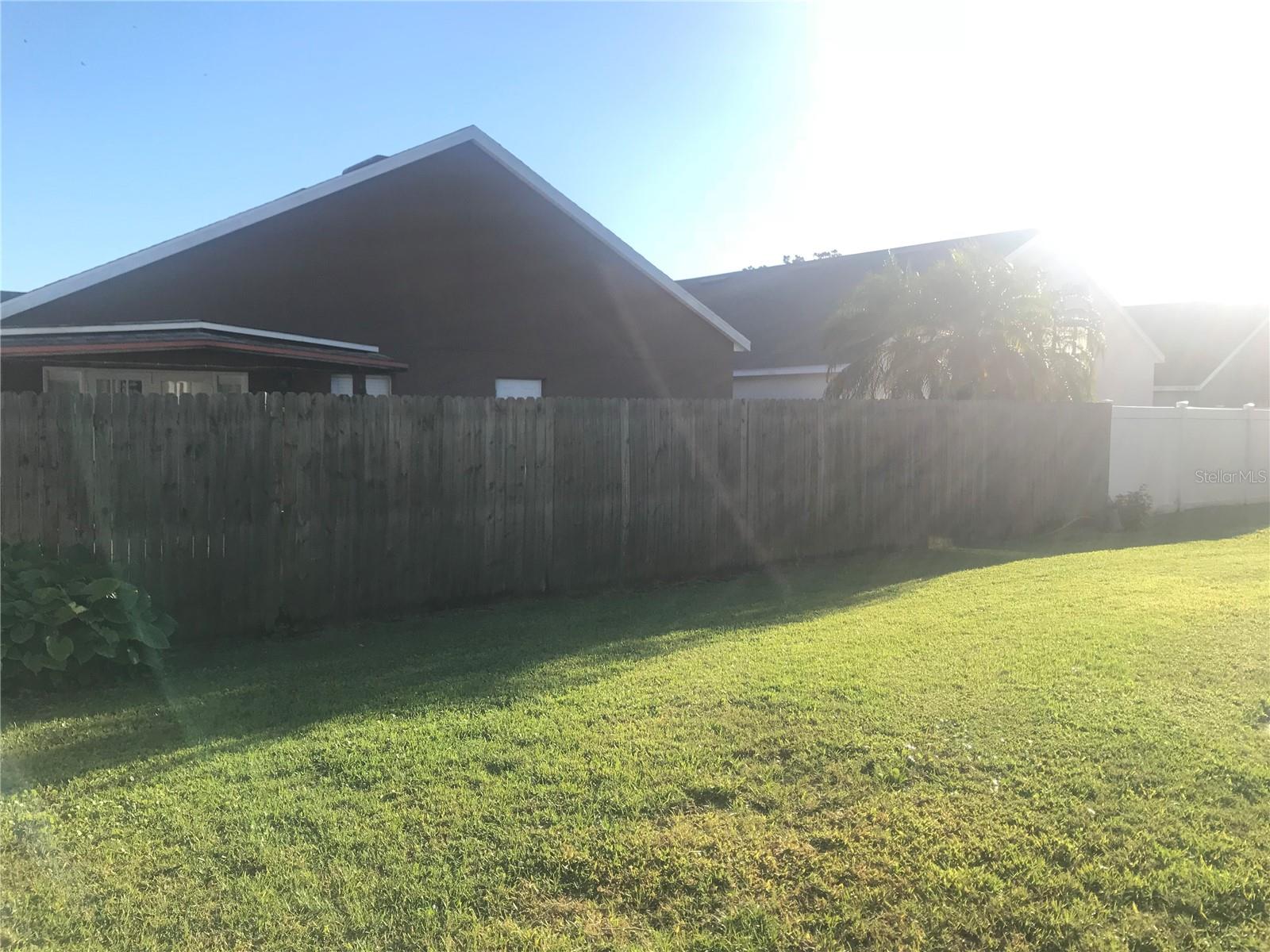Image 43 of 49 For 10969 Norcross Circle