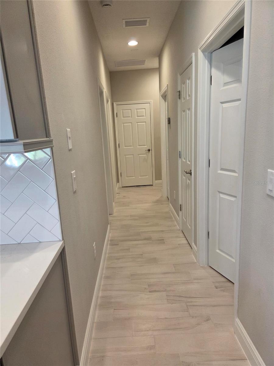 Image 6 of 9 For 12513 Oak Hill Way