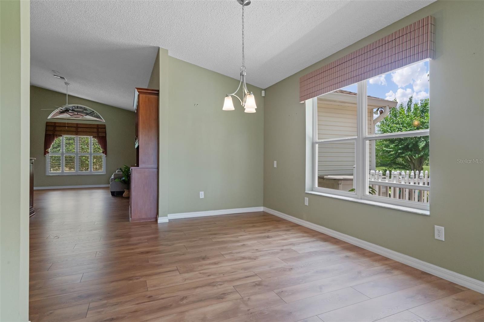 Image 15 of 79 For 4830 Summerbridge Circle