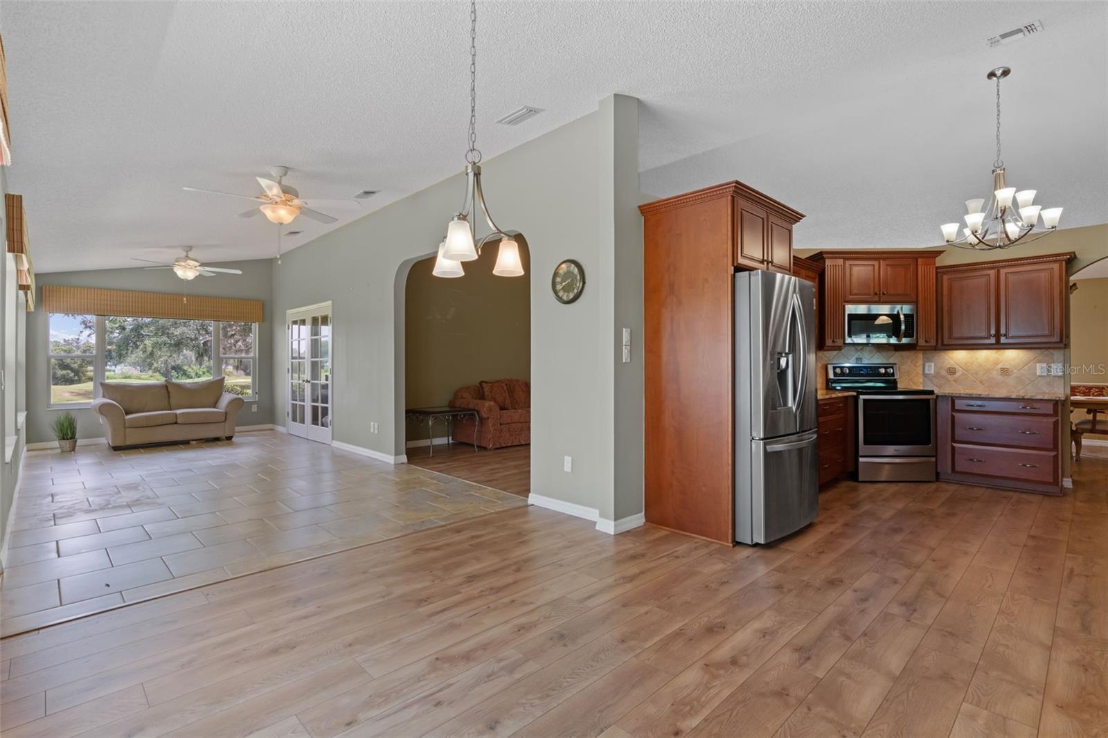 Image 17 of 79 For 4830 Summerbridge Circle