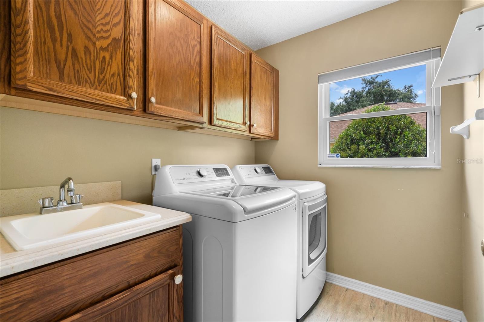 Image 25 of 79 For 4830 Summerbridge Circle