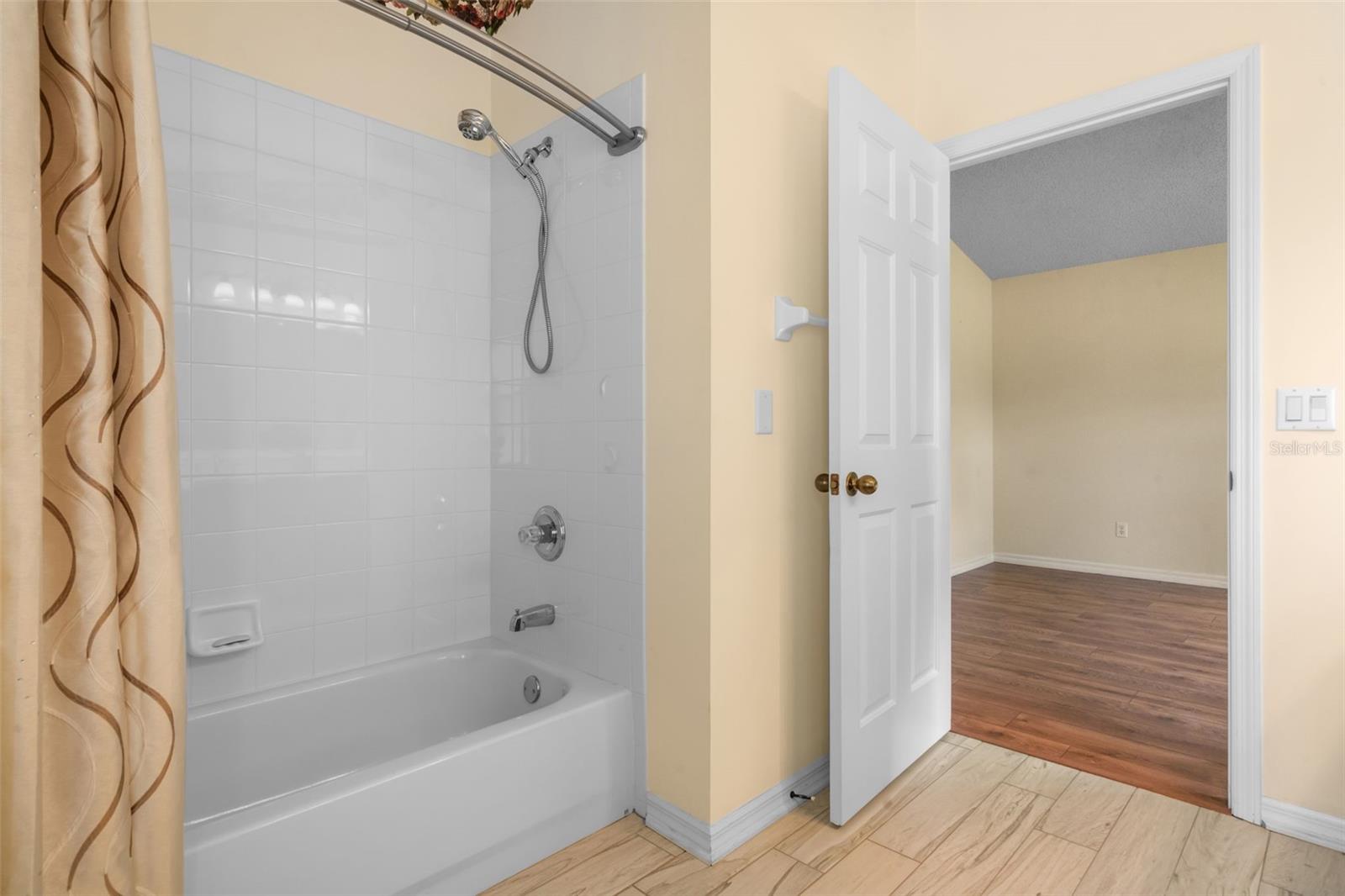 Image 30 of 79 For 4830 Summerbridge Circle