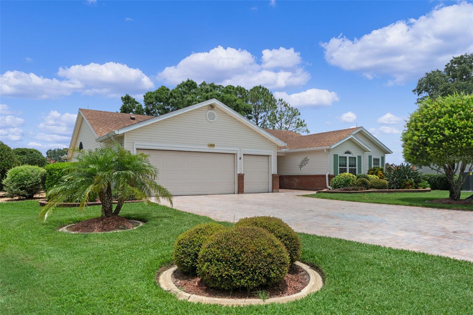 Image 4 of 79 For 4830 Summerbridge Circle