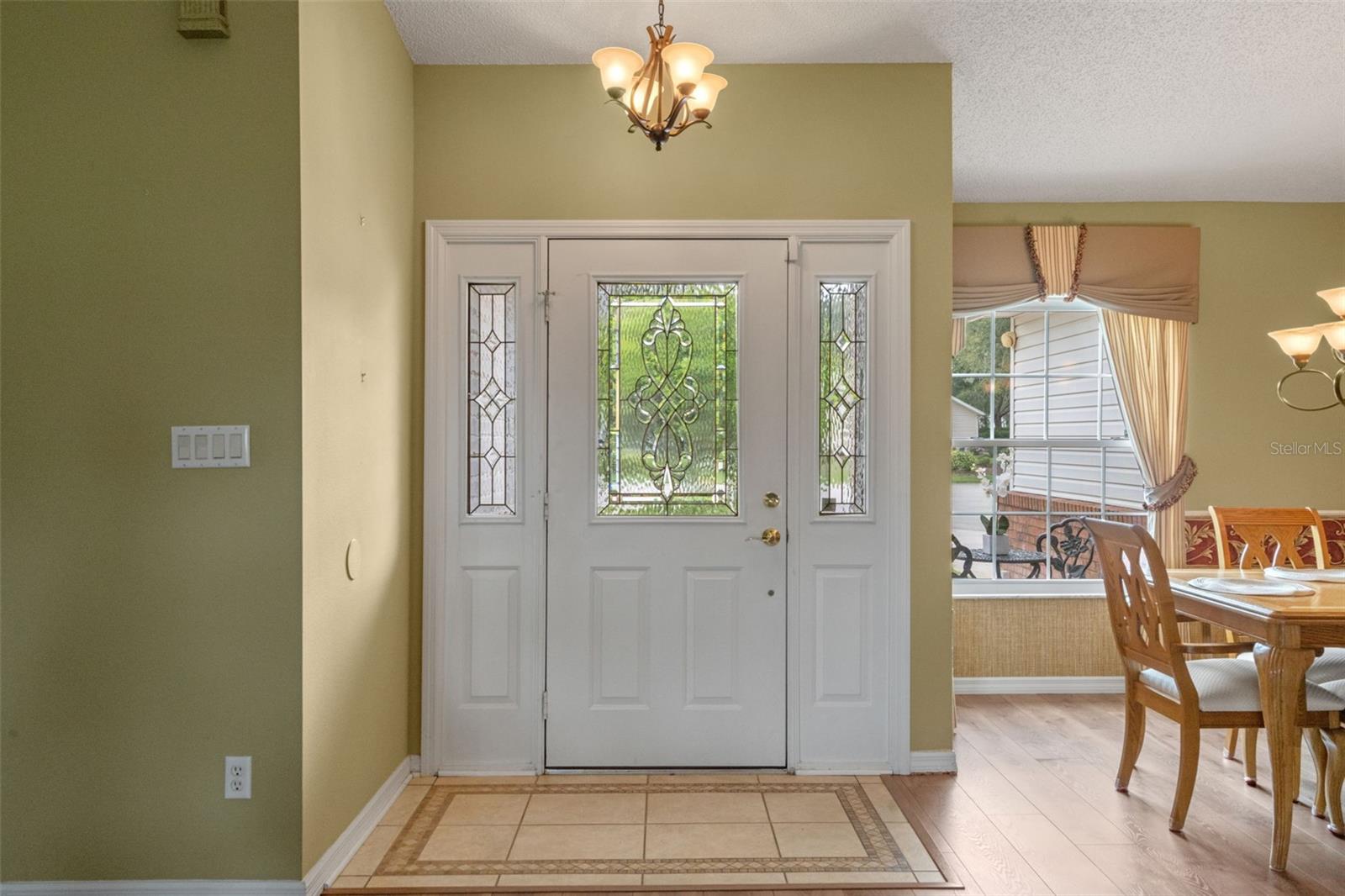 Image 6 of 79 For 4830 Summerbridge Circle