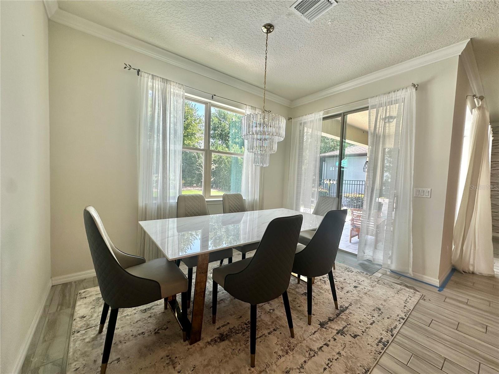 Image 17 of 41 For 14117 Larkspur Lake Drive