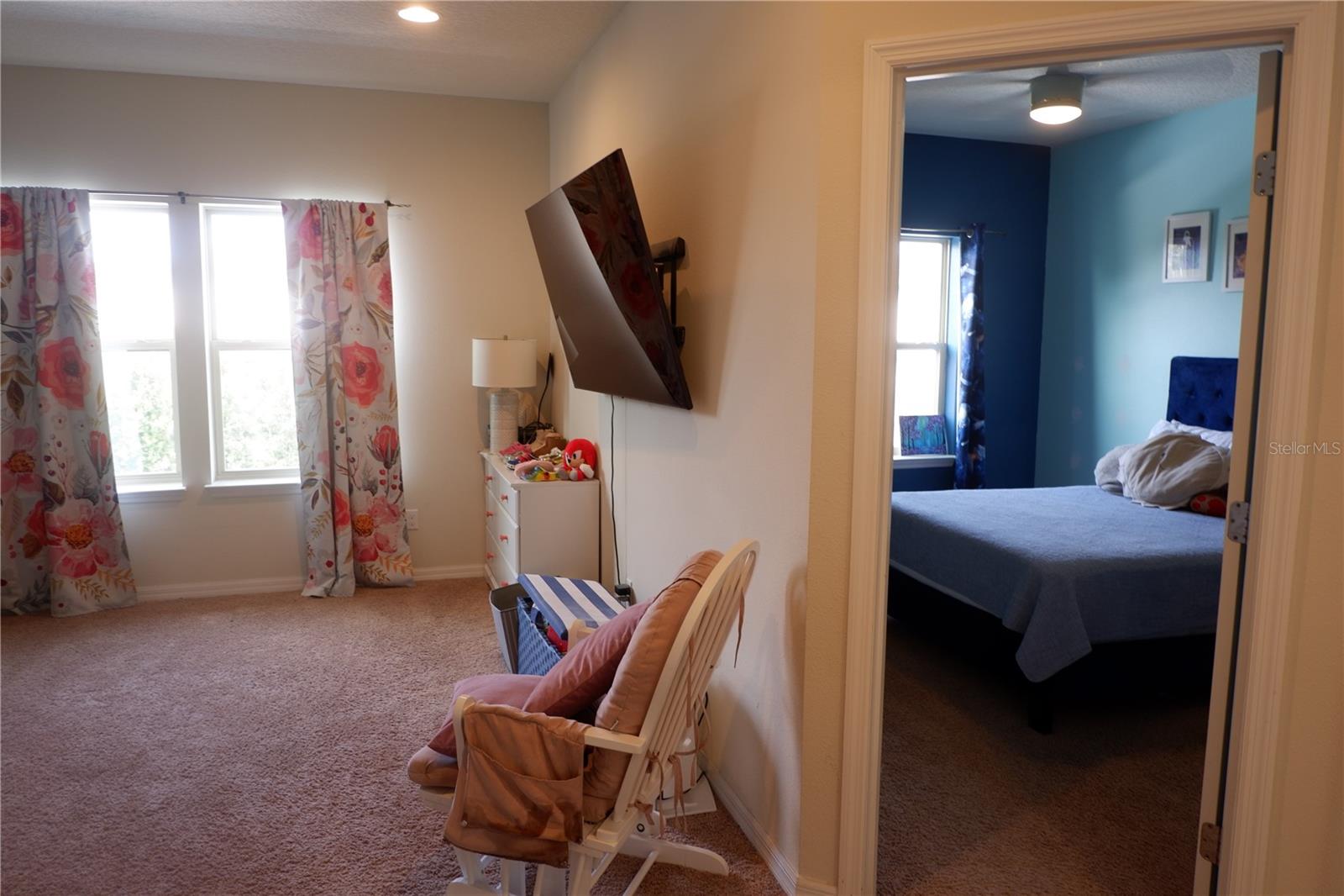 Image 21 of 41 For 14117 Larkspur Lake Drive