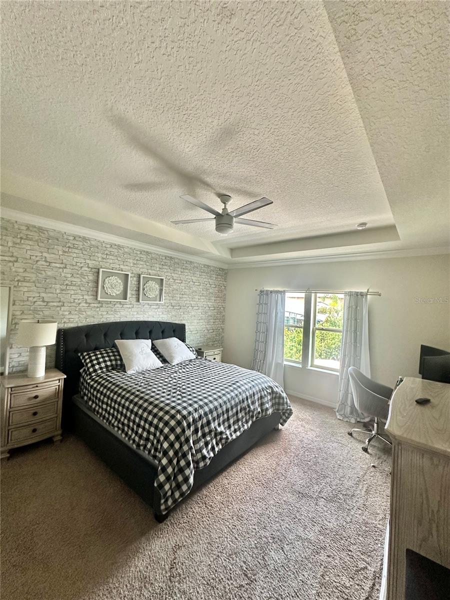 Image 24 of 41 For 14117 Larkspur Lake Drive
