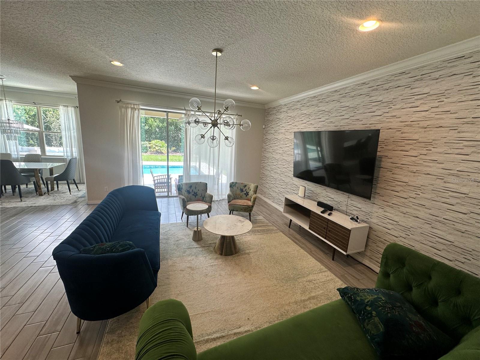 Image 7 of 41 For 14117 Larkspur Lake Drive