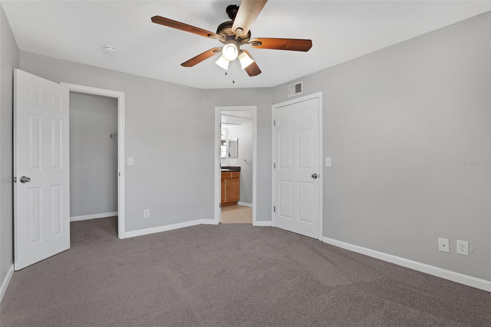 Image 17 of 27 For 351 Lone Hill Drive 206