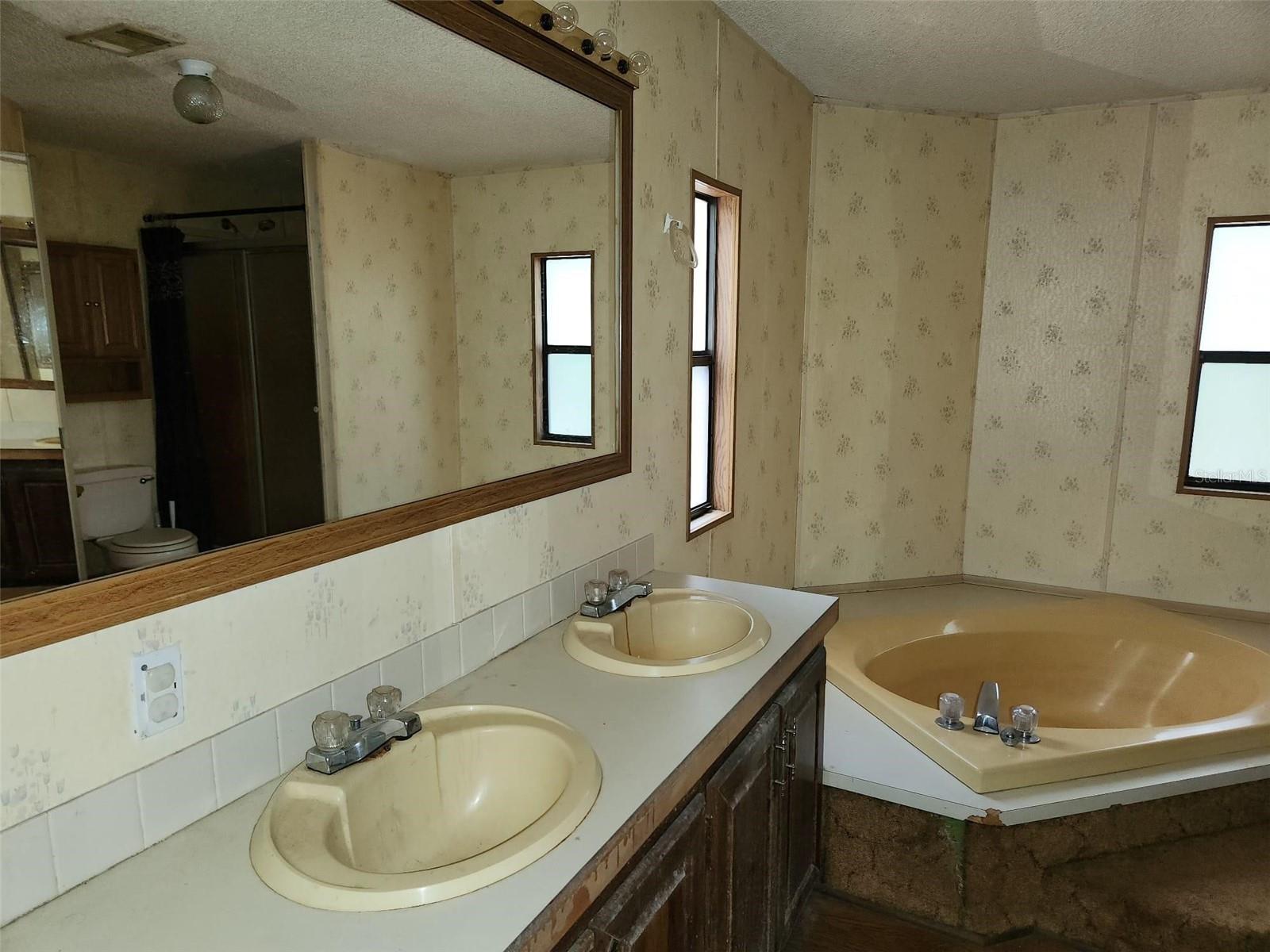 Image 5 of 7 For 230 212th Avenue