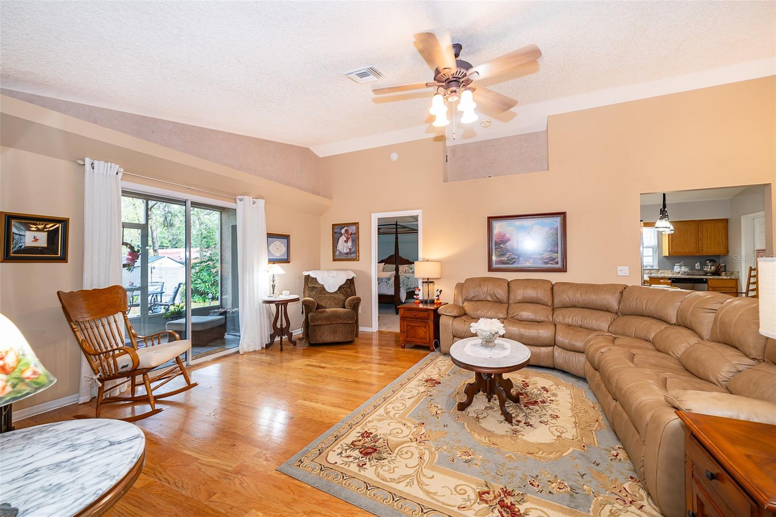 Image 18 of 24 For 39939 Parkinsonia Street