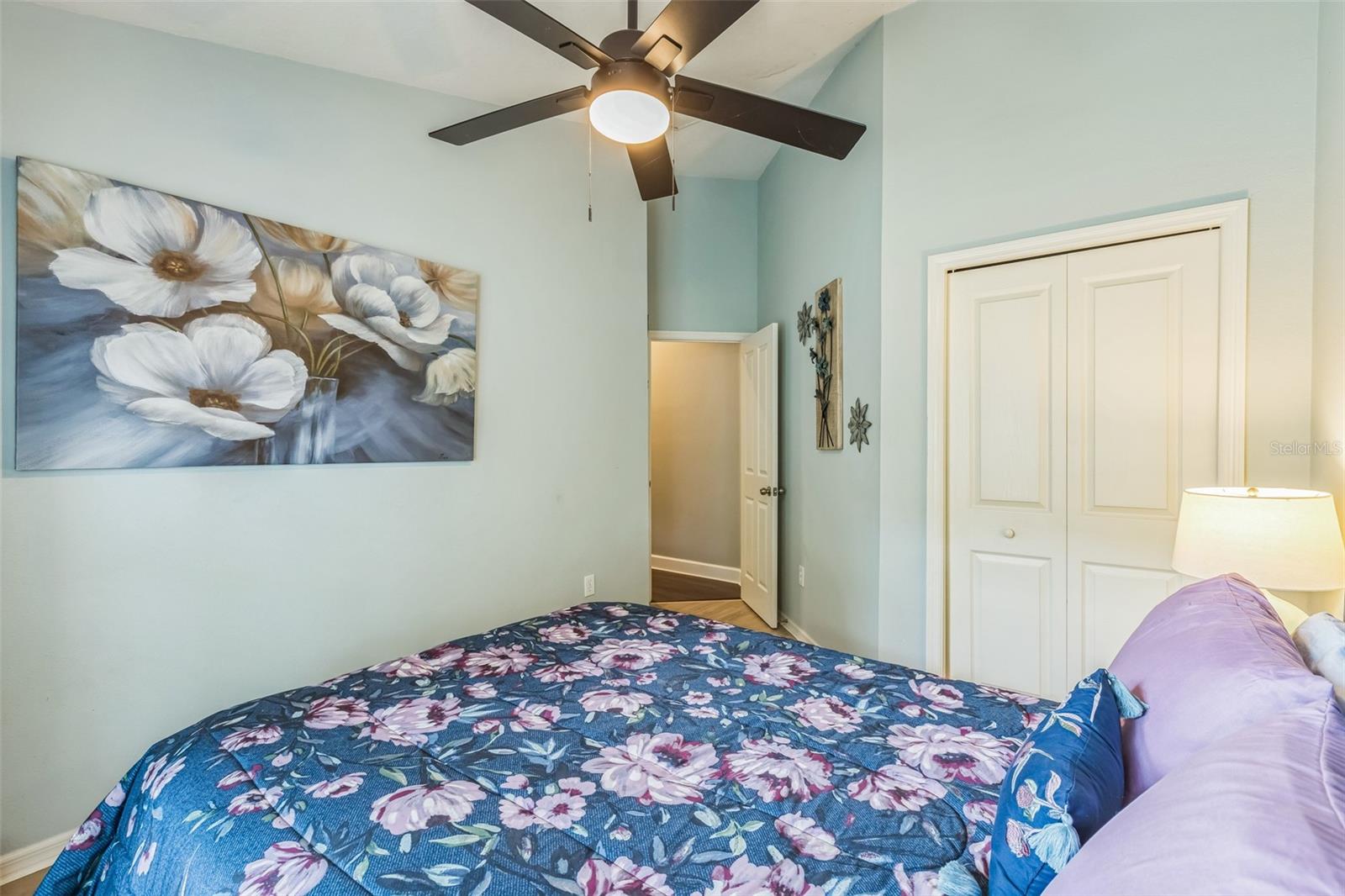 Image 31 of 40 For 6935 Runner Oak Drive